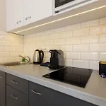 Old Town Apartman *