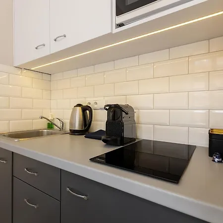 Old Town Apartment *