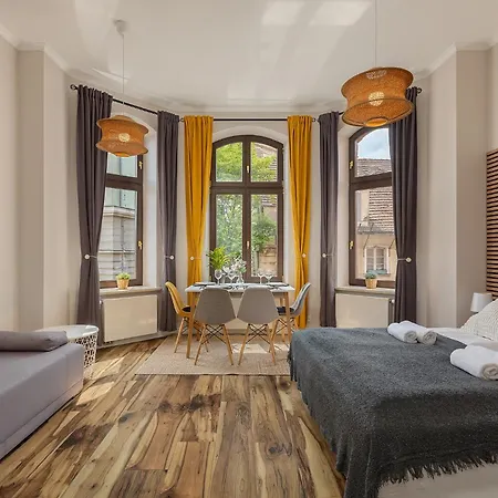 Old Town アパート ポズナン